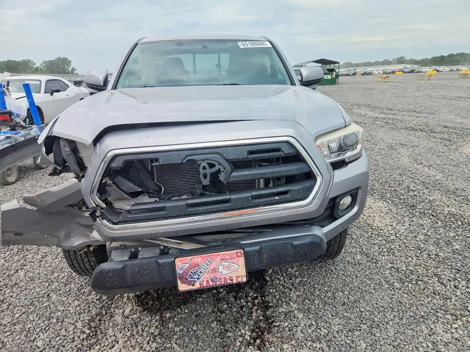 2016 TOYOTA TACOMA SR5  