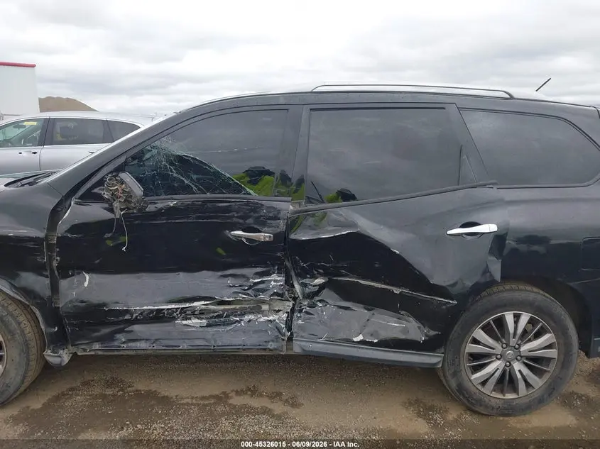 2018 NISSAN PATHFINDER SV