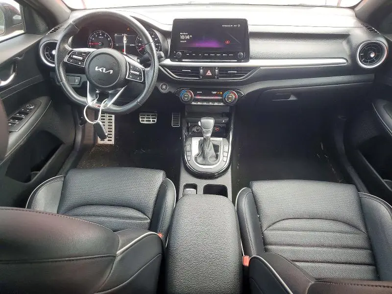 2024 KIA FORTE GT LINE  