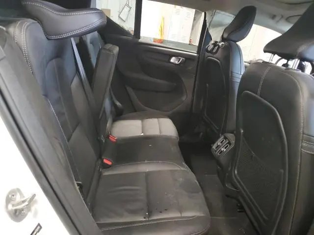 2023 VOLVO XC40 ULTIMATE  