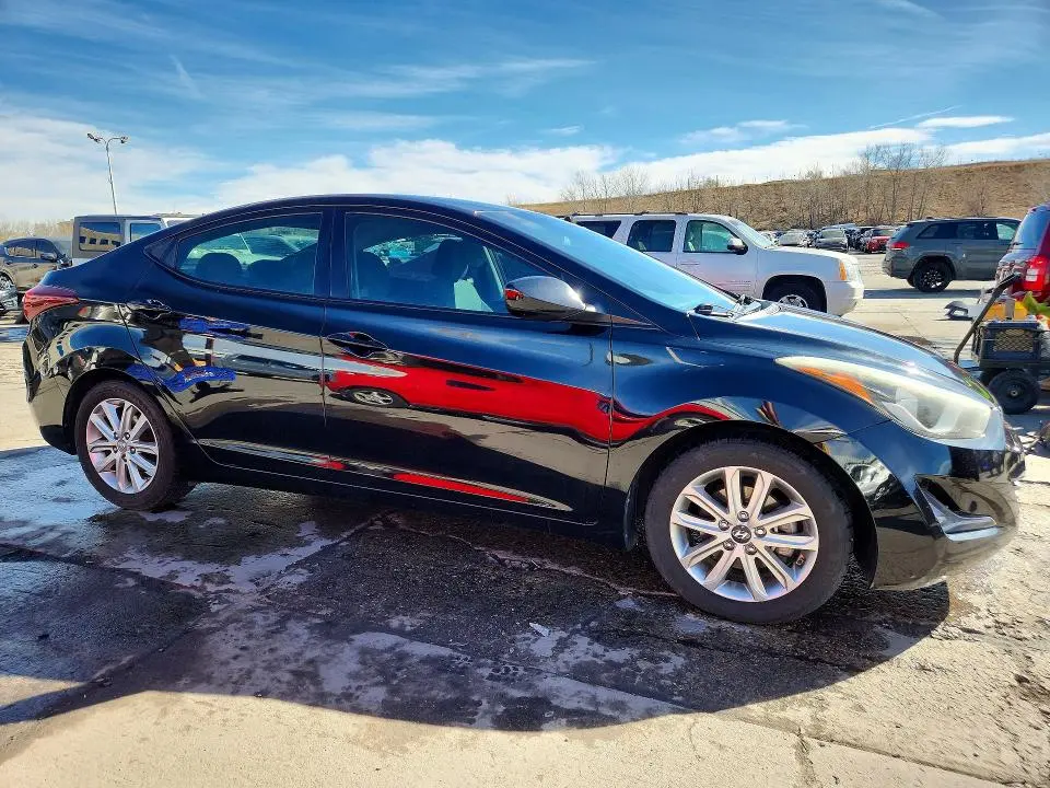 2014 HYUNDAI ELANTRA SE  