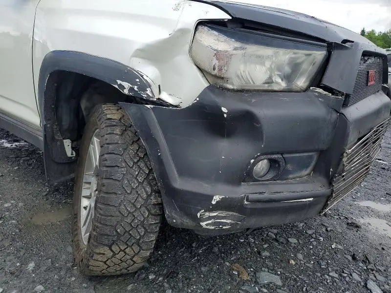 2013 TOYOTA 4RUNNER SR5  