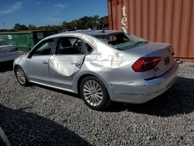 2016 VOLKSWAGEN PASSAT SE  