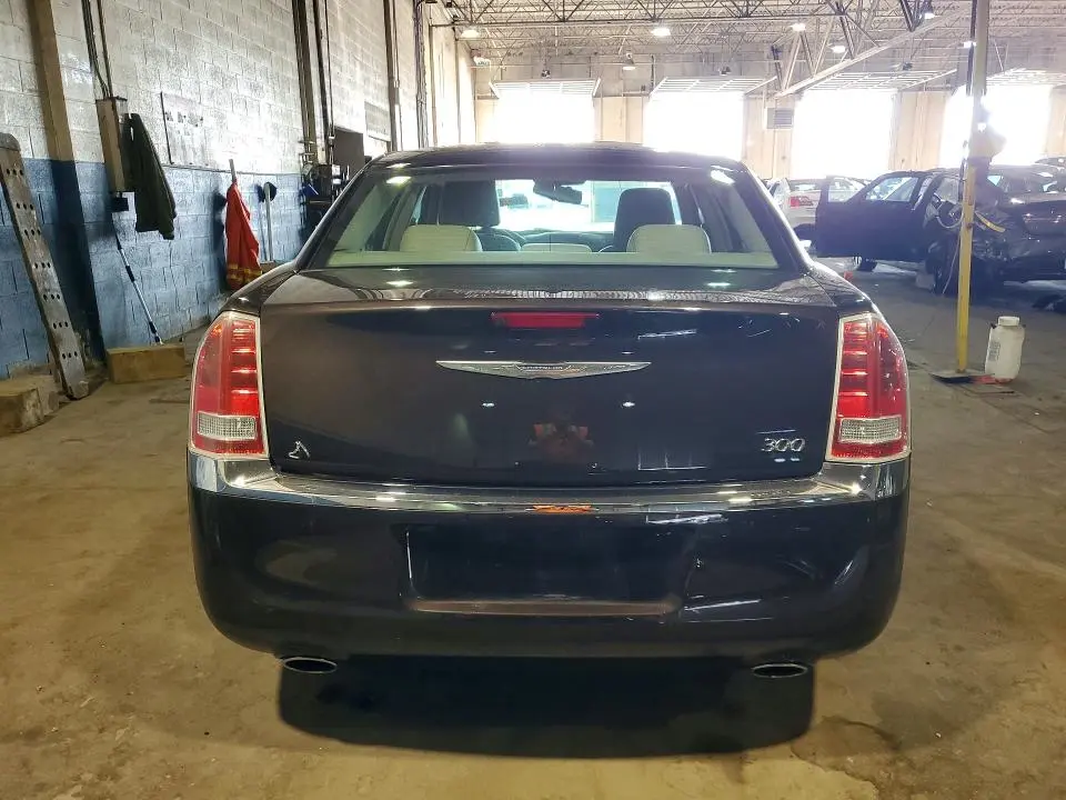 2012 CHRYSLER 300 LIMITED  