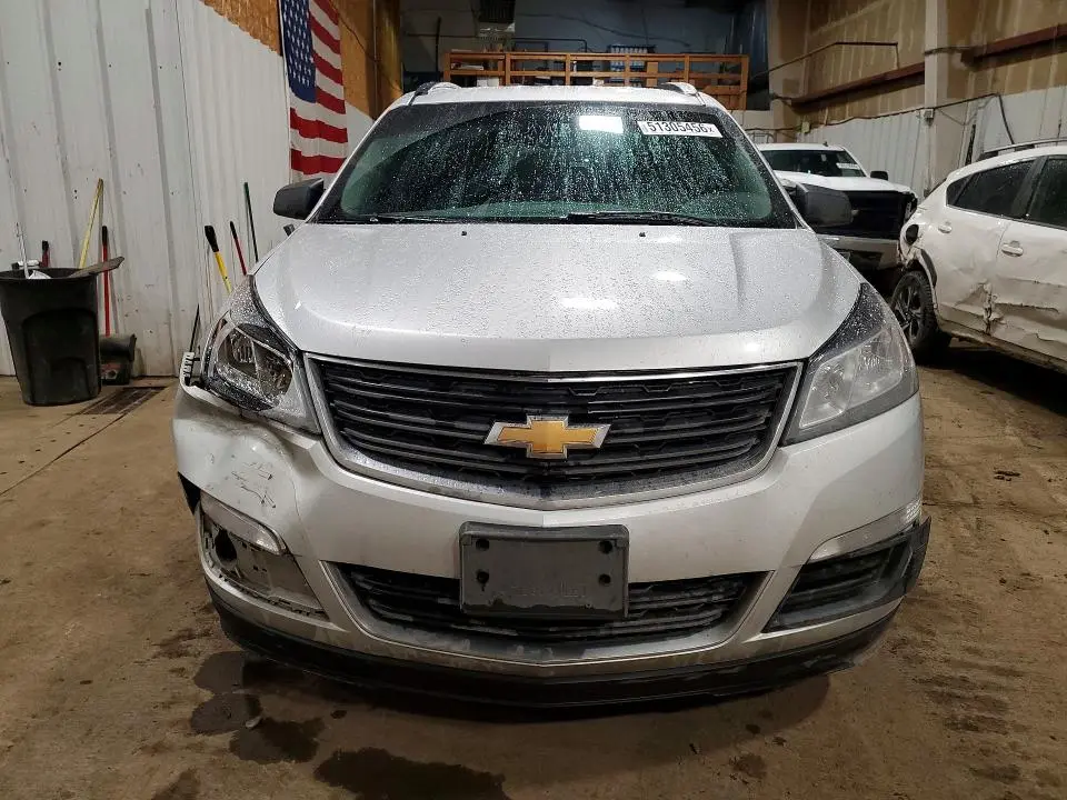 2016 CHEVROLET TRAVERSE LS  