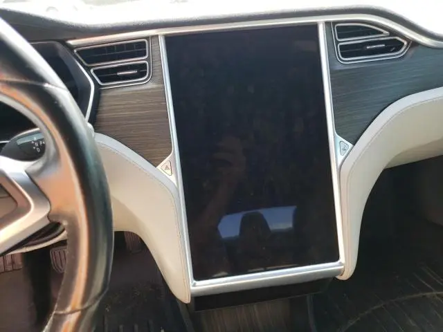 2015 TESLA MODEL S   