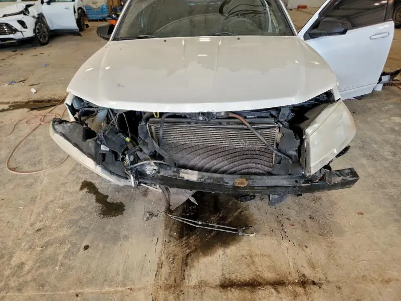 2014 DODGE AVENGER SE  