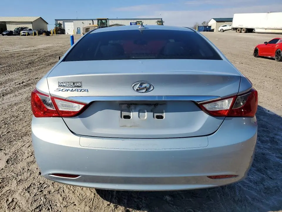 2012 HYUNDAI SONATA GLS  