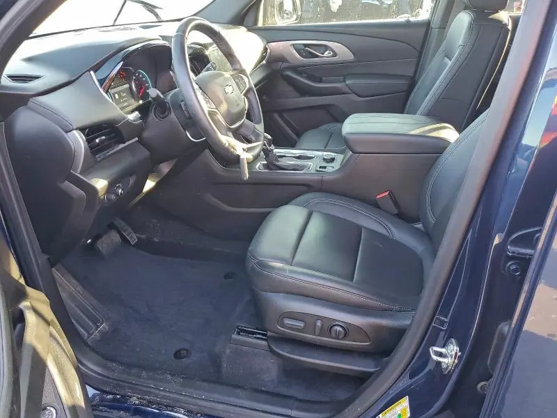 2023 CHEVROLET TRAVERSE LT  