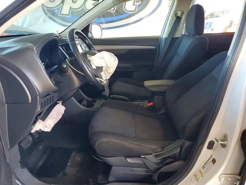 2016 MITSUBISHI OUTLANDER SE  