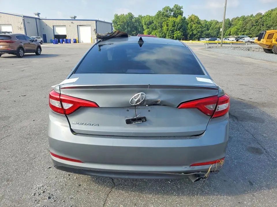 2017 HYUNDAI SONATA SE  