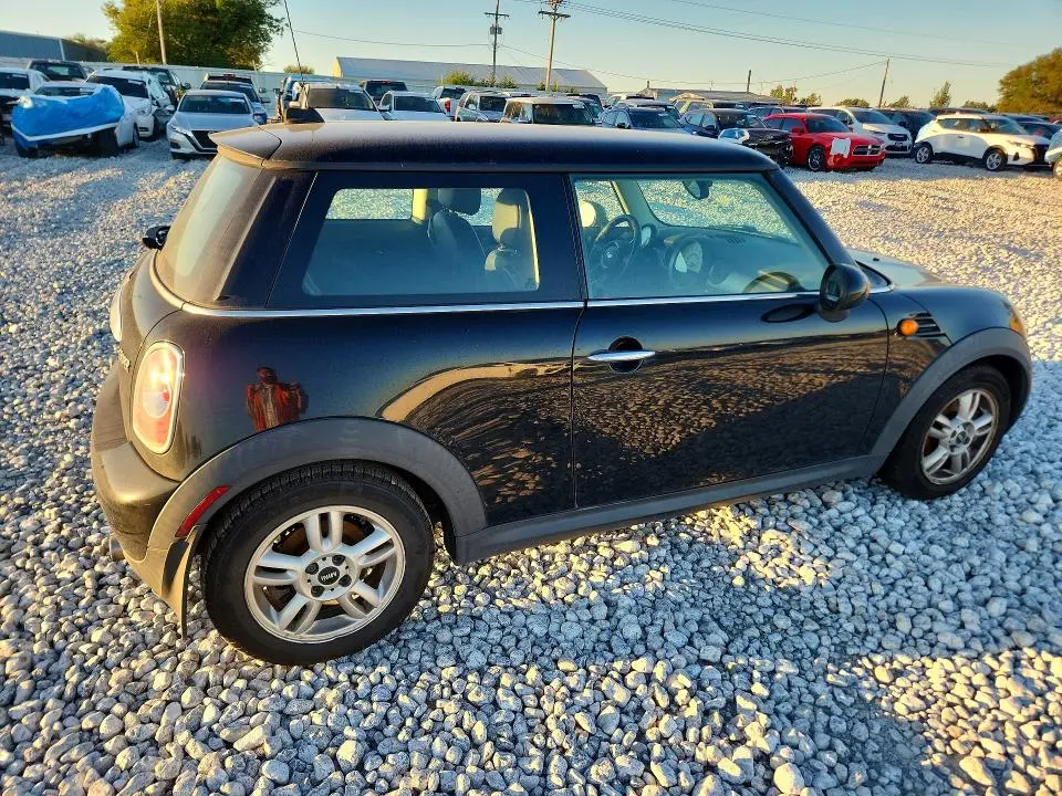 2013 MINI COOPER   