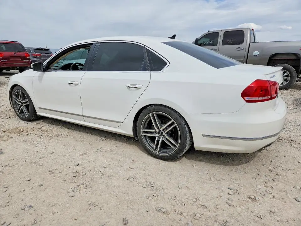 2013 VOLKSWAGEN PASSAT SEL  