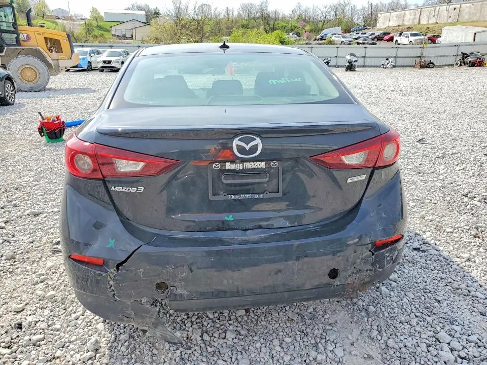 2018 MAZDA 3 TOURING  
