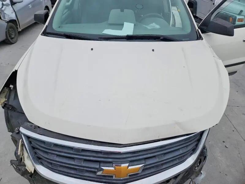 2015 CHEVROLET TRAVERSE LS  