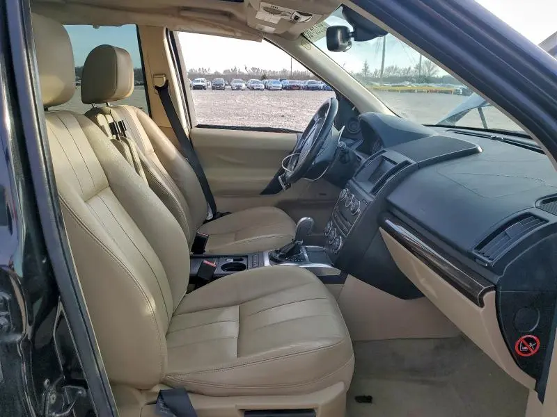 2014 LAND ROVER LR2 HSE  