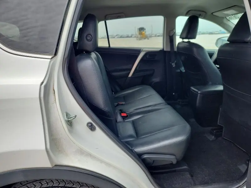 2014 TOYOTA RAV4 LE  