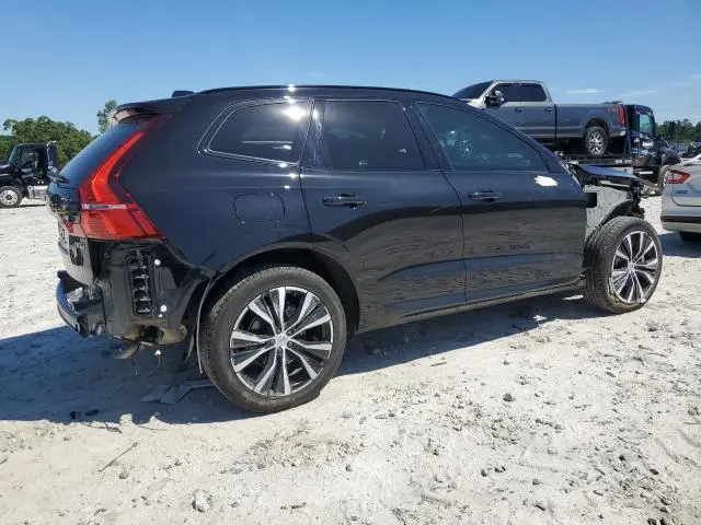 2024 VOLVO XC60 PLUS