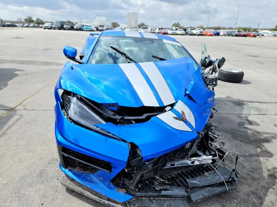 2025 CHEVROLET CORVETTE STINGRAY 2LT  