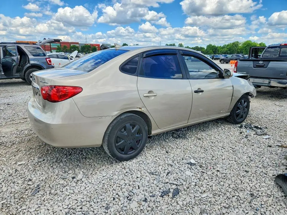 2010 HYUNDAI ELANTRA   
