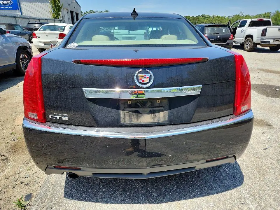 2011 CADILLAC CTS LUXURY COLLECTION  