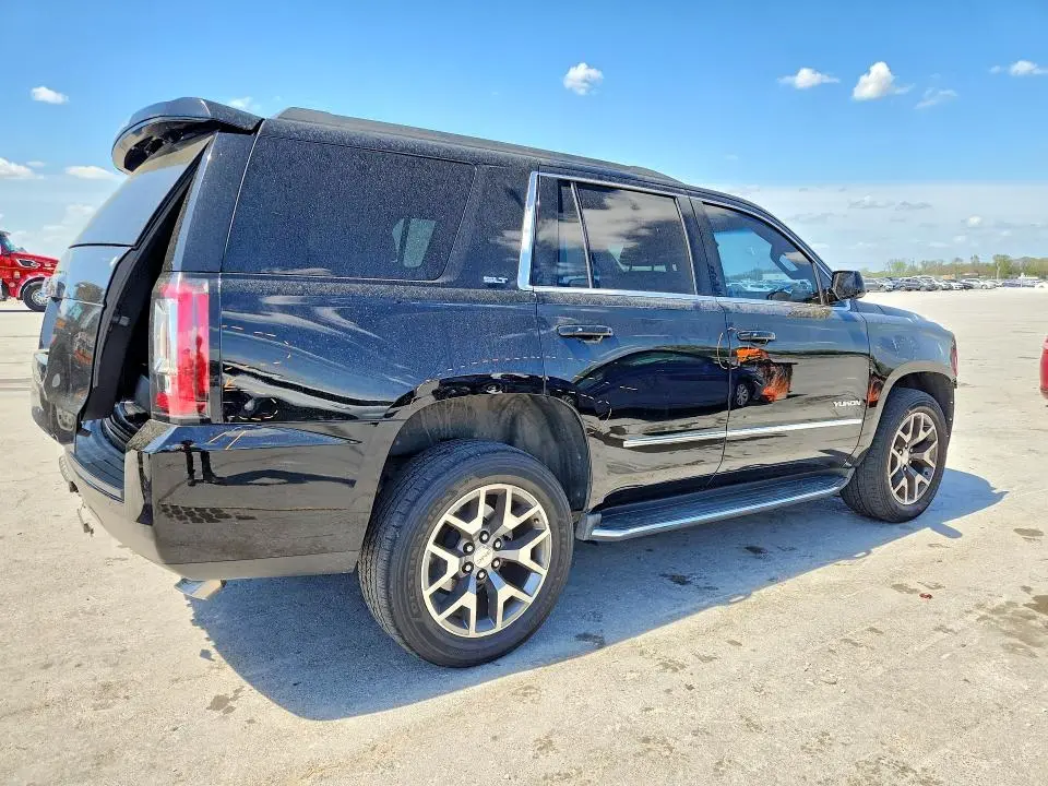 2017 GMC YUKON SLT  