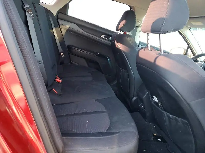 2022 KIA K5 LXS  