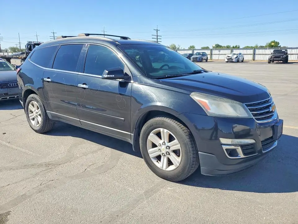 2014 CHEVROLET TRAVERSE LT  