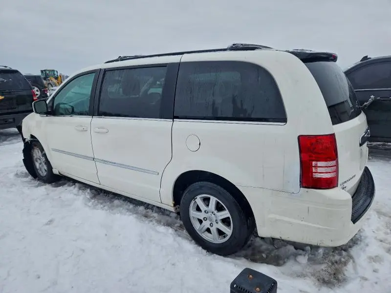 2010 CHRYSLER TOWN & COUNTRY TOURING  