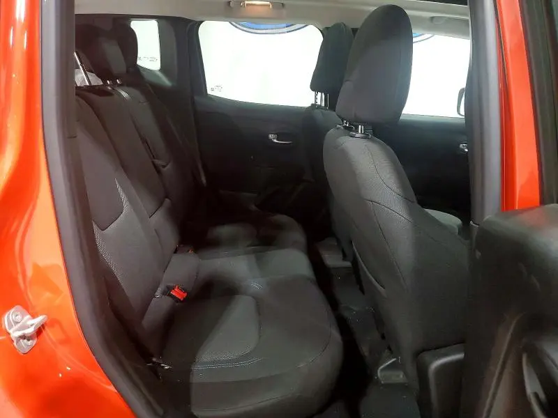 2021 JEEP RENEGADE LATITUDE  