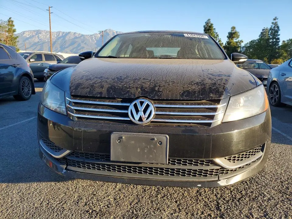 2012 VOLKSWAGEN PASSAT S  