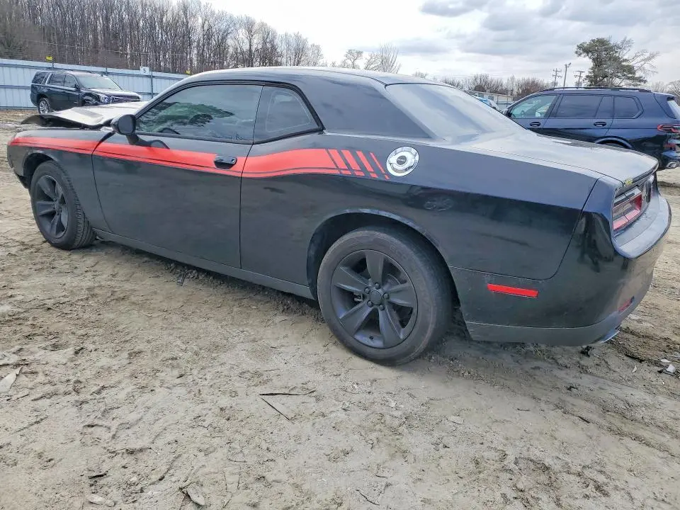 2016 DODGE CHALLENGER SXT  