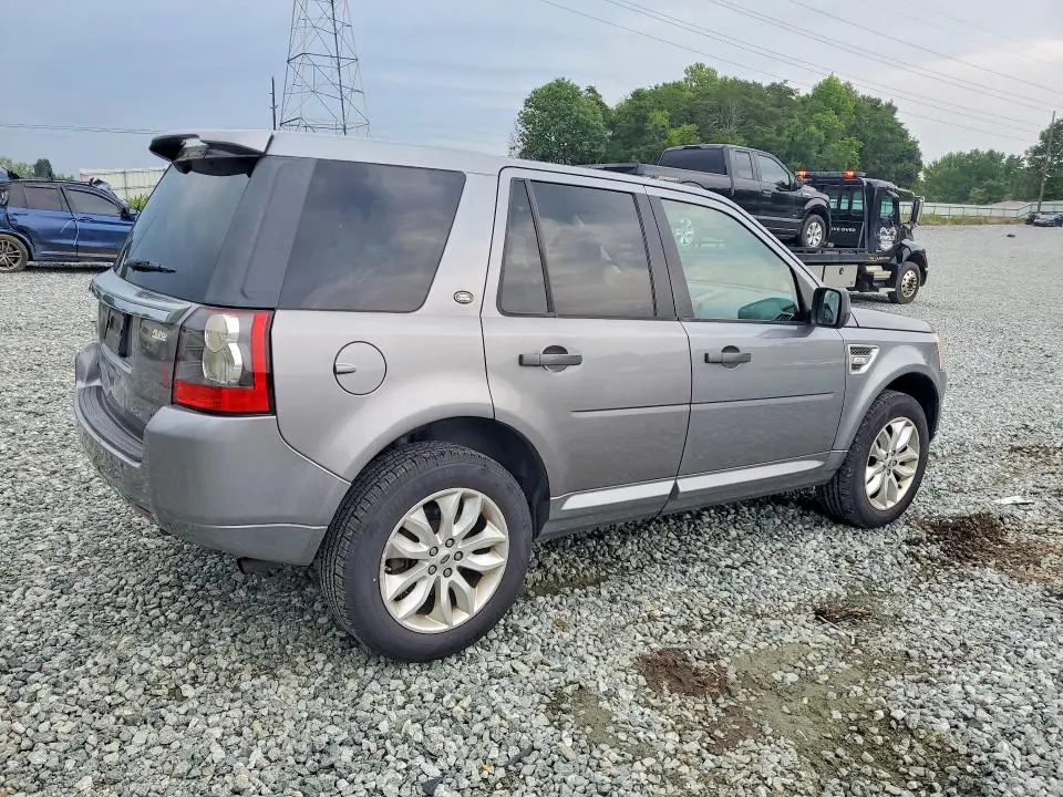 2011 LAND ROVER LR2 HSE  