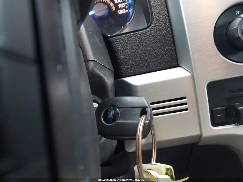 2011 FORD F-150 PLATINUM