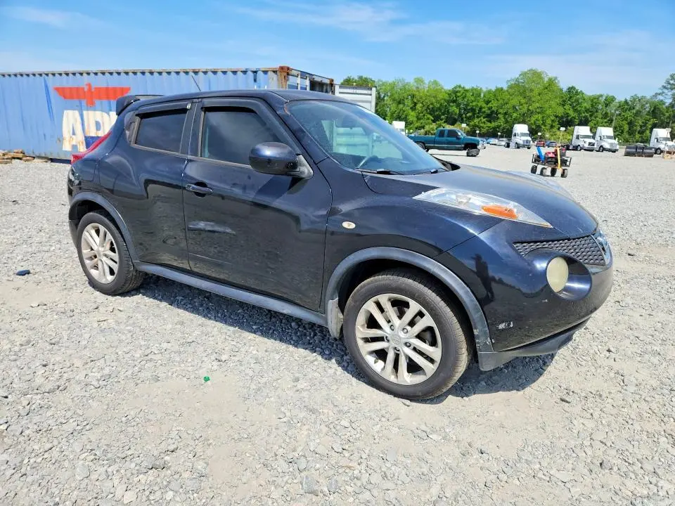 2011 NISSAN JUKE S  