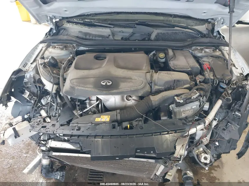 2017 INFINITI QX30  