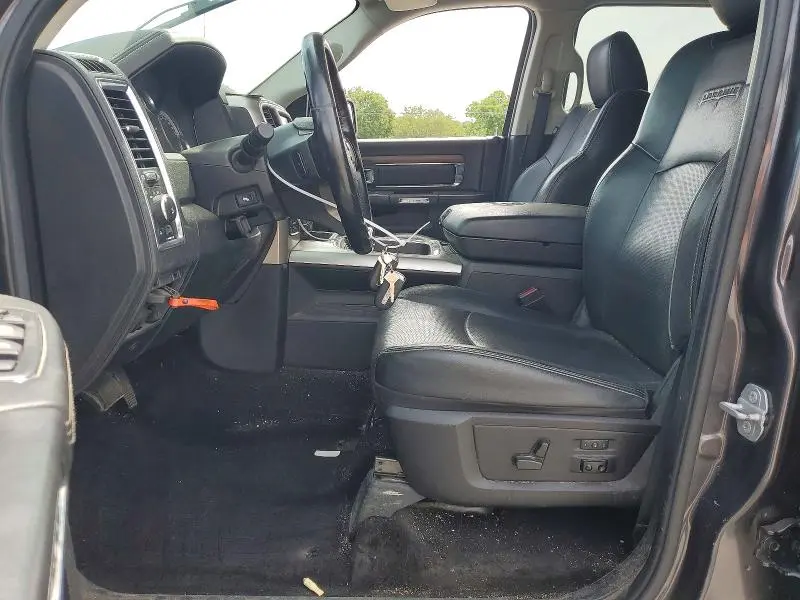 2016 RAM 1500 LARAMIE  
