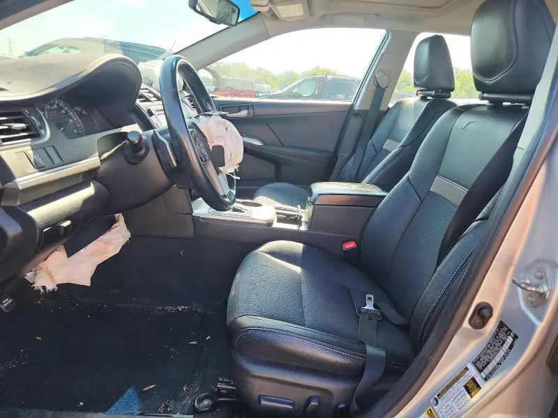 2013 TOYOTA CAMRY SE  