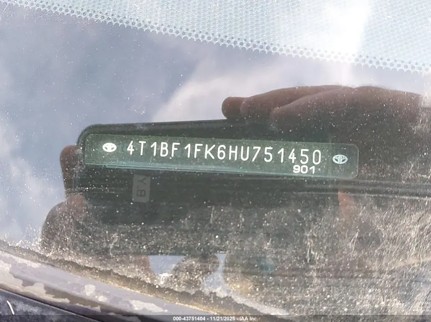 2017 TOYOTA CAMRY SE