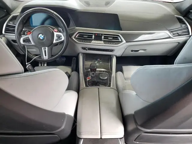 2021 BMW X6 M  