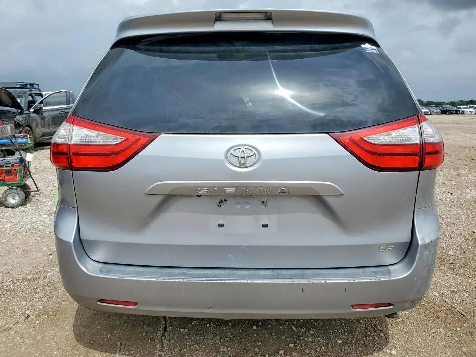 2017 TOYOTA SIENNA LE 8-PASSENGER  