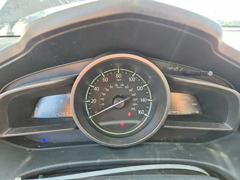 2017 MAZDA 3 TOURING  