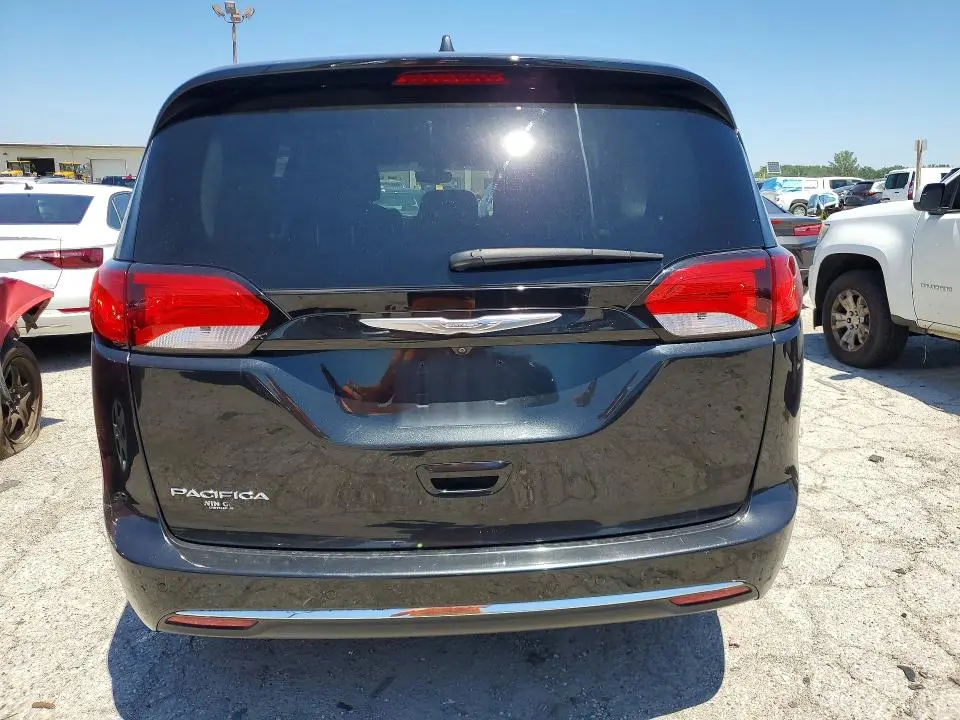 2017 CHRYSLER PACIFICA TOURING L PLUS  
