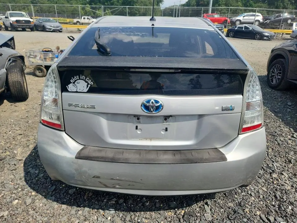 2010 TOYOTA PRIUS II  