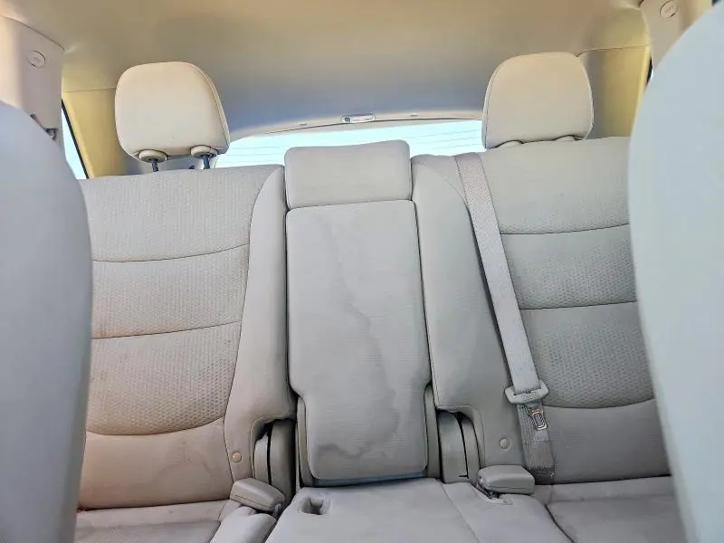 2011 KIA SORENTO LX  