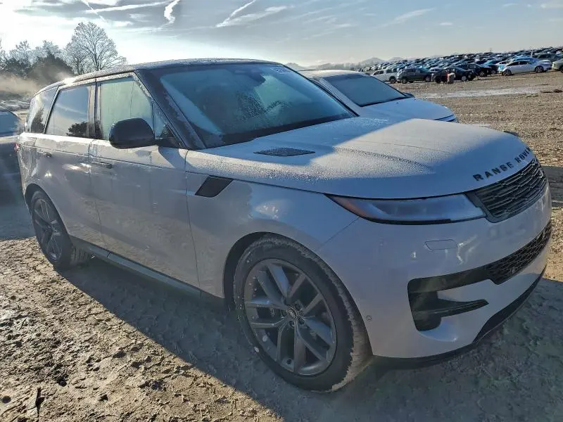 2024 LAND ROVER RANGE ROVER SPORT SE  