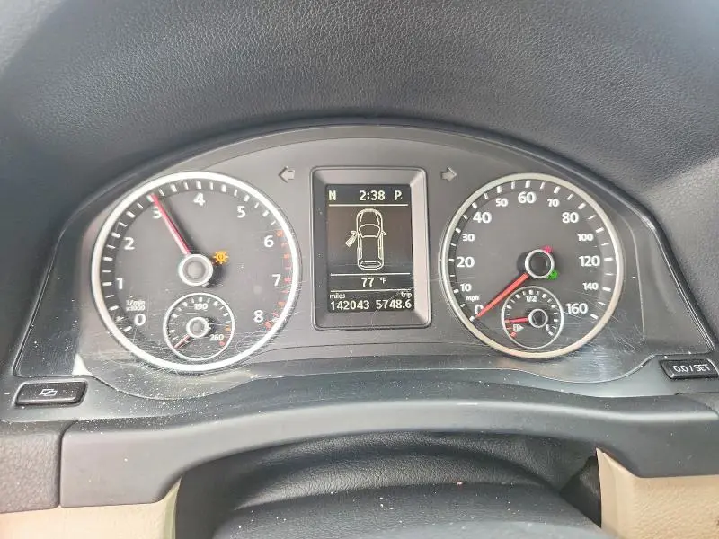 2012 VOLKSWAGEN TIGUAN S  