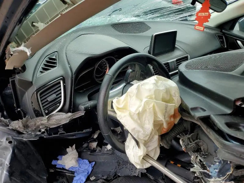 2016 MAZDA 3 TOURING  