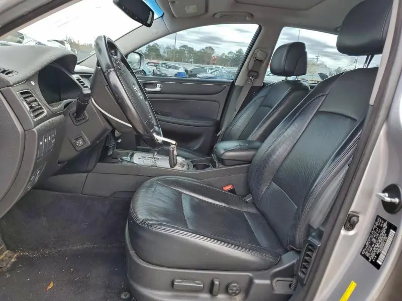 2013 HYUNDAI GENESIS 3.8L  