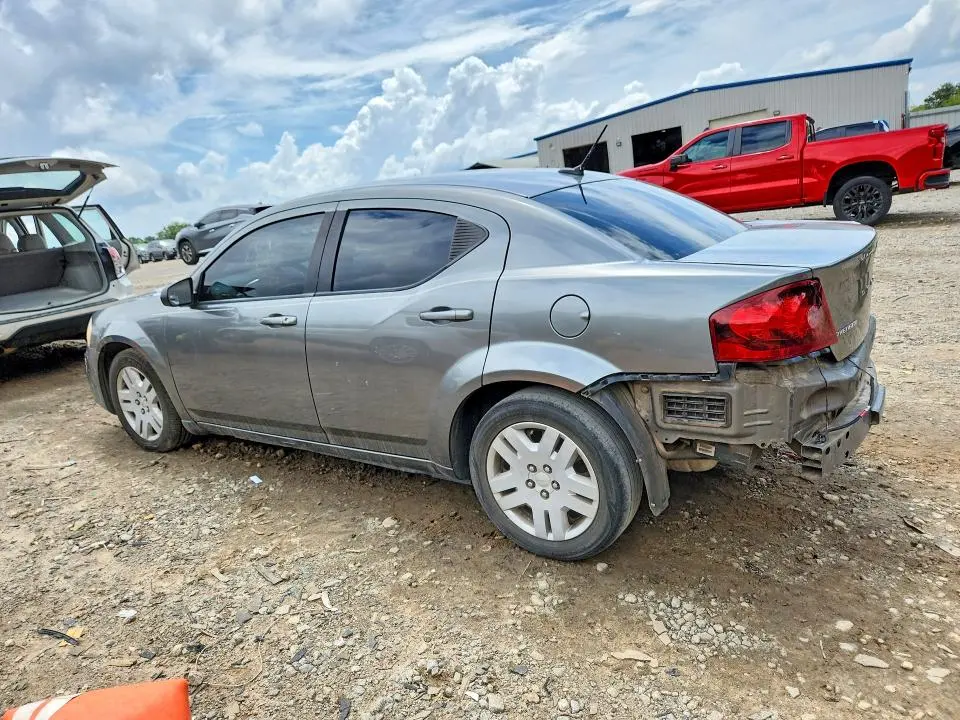 2013 DODGE AVENGER SE  